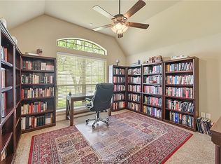 4008 Noirmont Ct, College Station, TX 77845