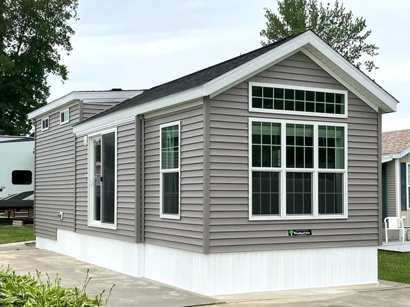 1 Alburg RV Resort Road #D5, Alburgh, VT 05440