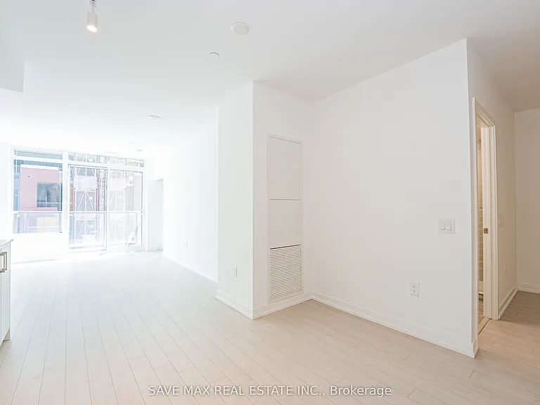 4010 Eglinton Ave W #615 — Photo 10