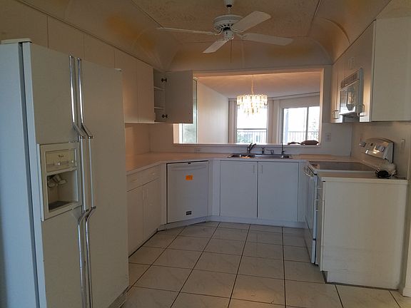 4th image of 7481 Granville Dr #313