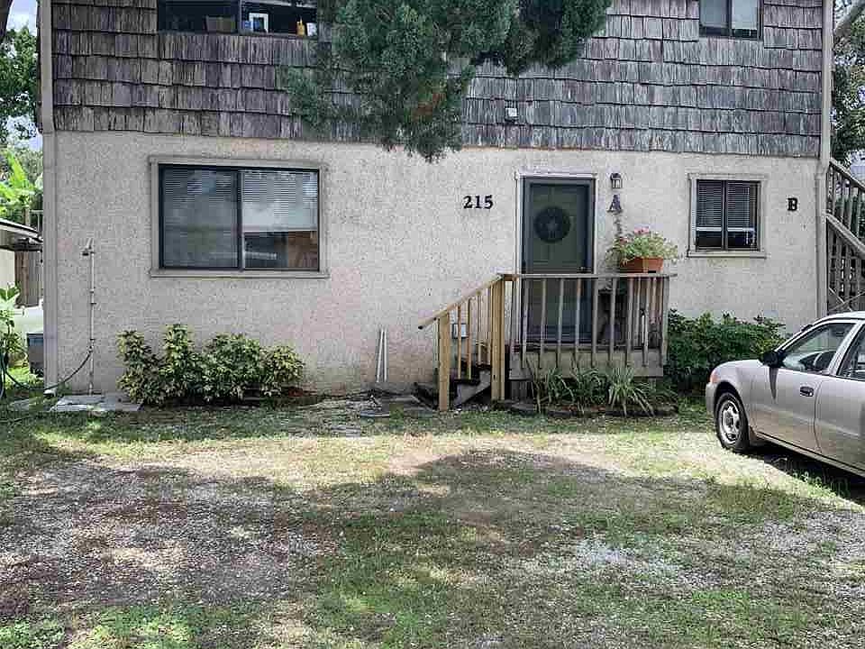 1st image of 215 9th St