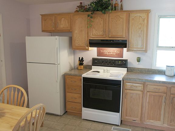 4th image of 1212 Ebeling Dr