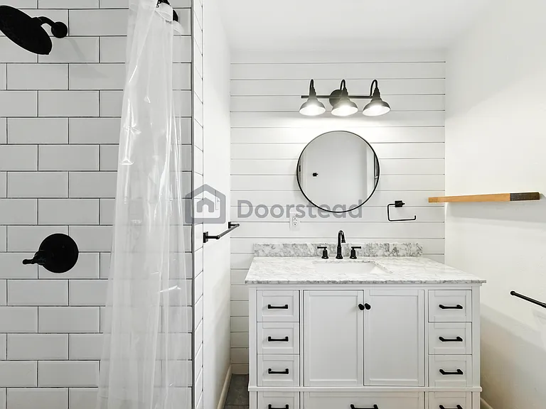 445 Granada Dr — Photo 15