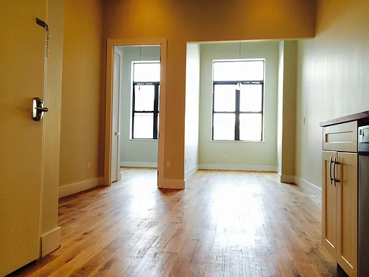 Rented by Nooklyn NYC LLC | media 12