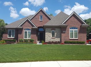 6185 Parliament, Washington, MI 48095