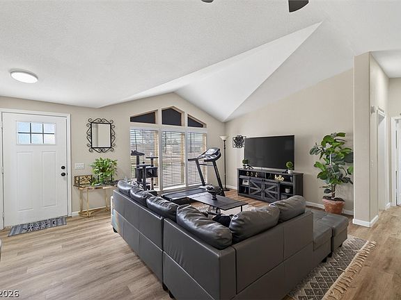 4th image of 881 Luella Ct