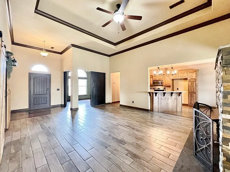 11890 Club House Pkwy — Photo 4