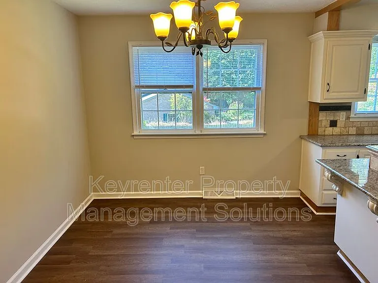 510 Shore Rd — Photo 9