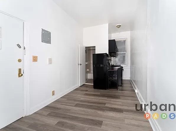 893 Saint John's Place image 1 of 6