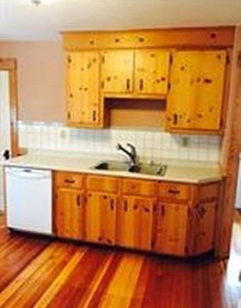 5th image of 35 Euclid Ave #1