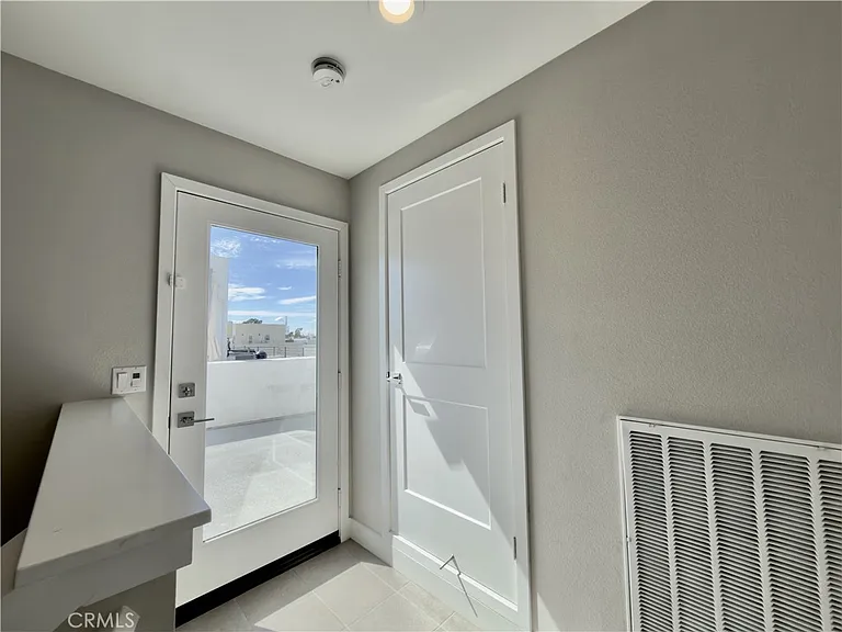 977 E Mason Ln #116 — Photo 34