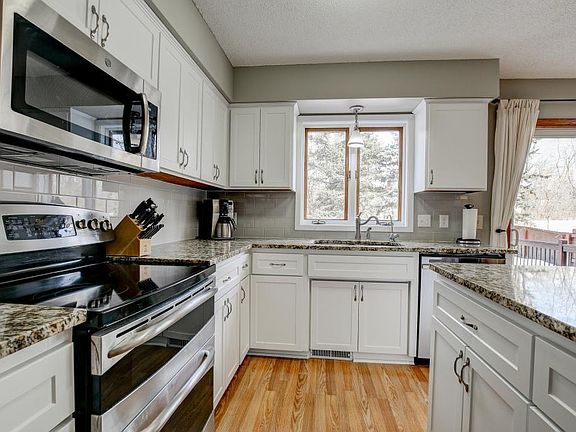 5th image of 1008 Lavon Ln