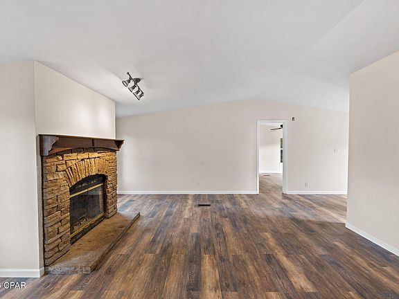 5th image of 2075 Ferguson Rd