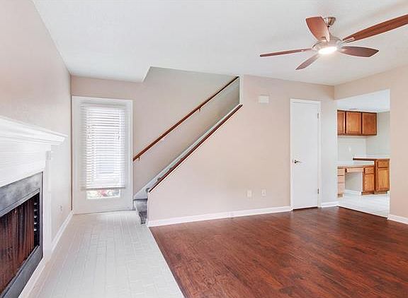 2nd image of 76 Ormond Pl #76
