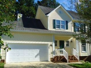 6901 Lamarsh Ct, Raleigh, NC 27617