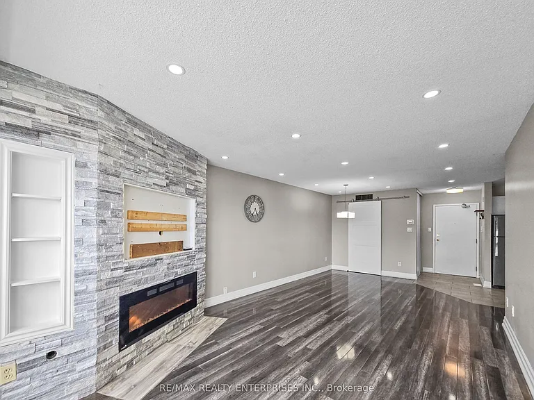 120 Bell Farm Rd N #204 — Photo 4