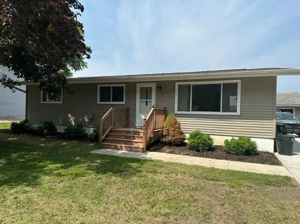 434 Maple STREET NORTH North, West Salem, WI 54669