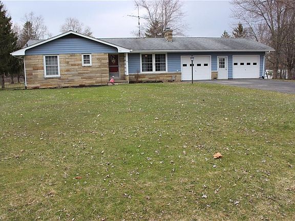 2nd image of 221 Susan Dr