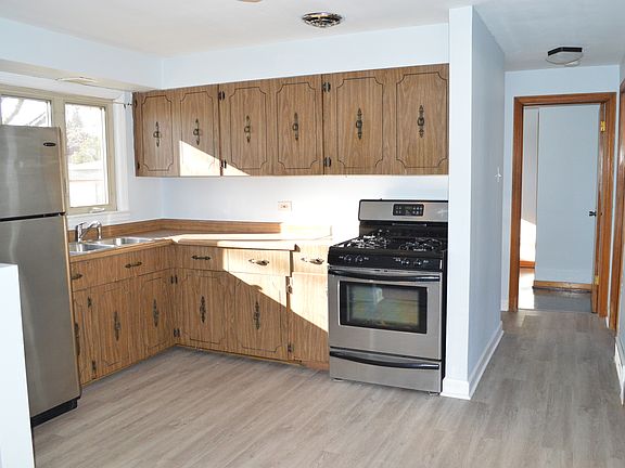 4th image of 5858 S Newcastle Ave