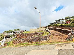 691 Kahiau Loop, Honolulu, HI 96821