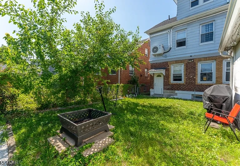 353 Princeton Ave — Photo 4