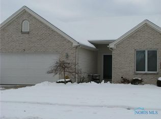 4448 Clearwater Dr, Maumee, OH 43537