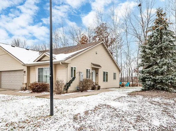 905 Rush Landing Ct, Rush City, MN 55069