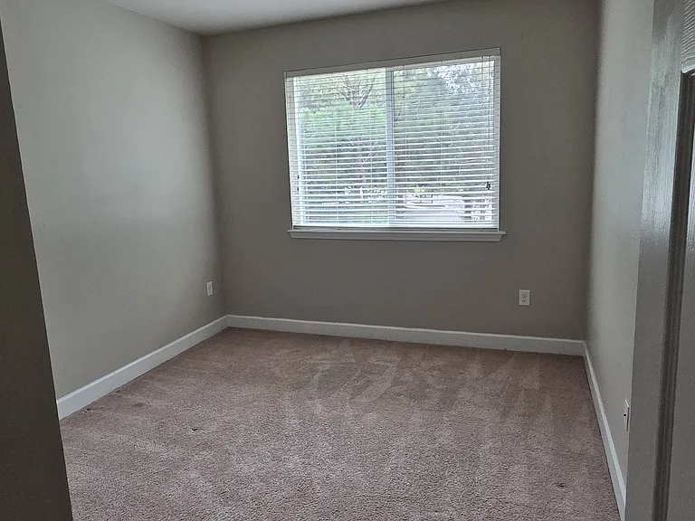 14083 Mahogany Ave — Photo 24