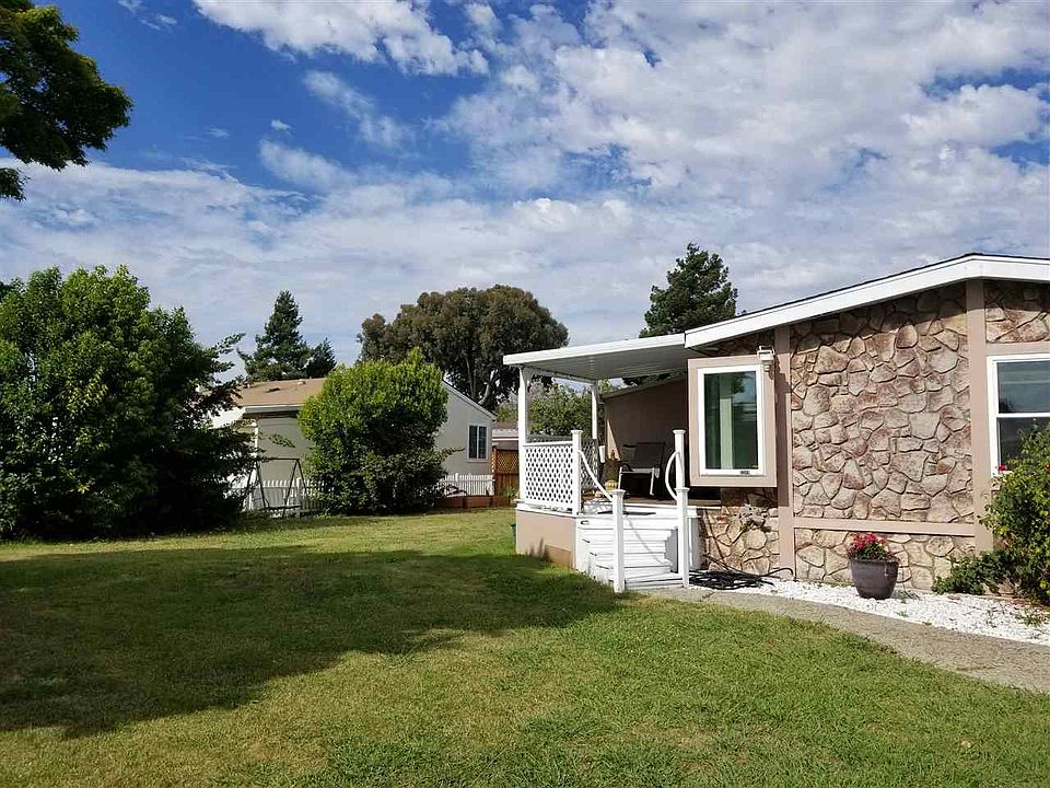 2nd image of 1289 Weymouth Ct