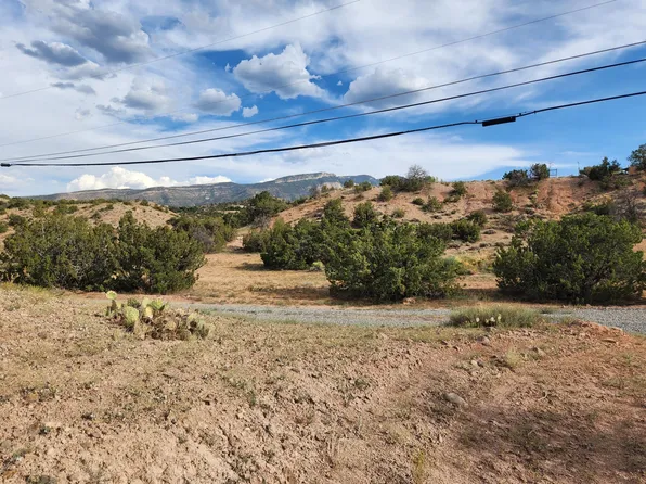 37 Chaparral Rd, Placitas, NM 87043