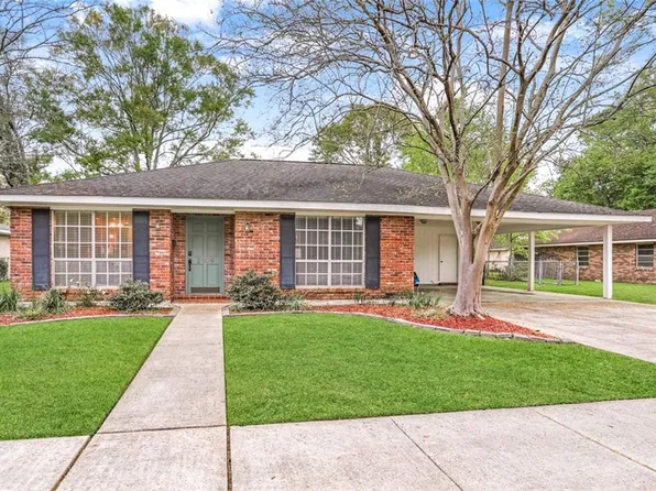 2106 Dennis Dr, Hammond, LA 70401