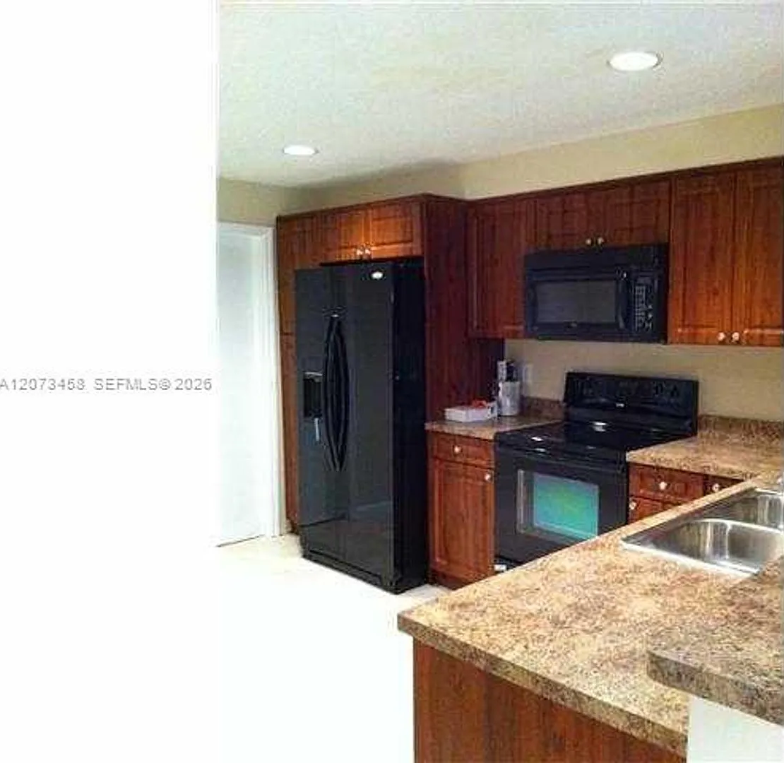 1621 Barcelona Way th 6-32, Weston, FL 33327 — Photo 3