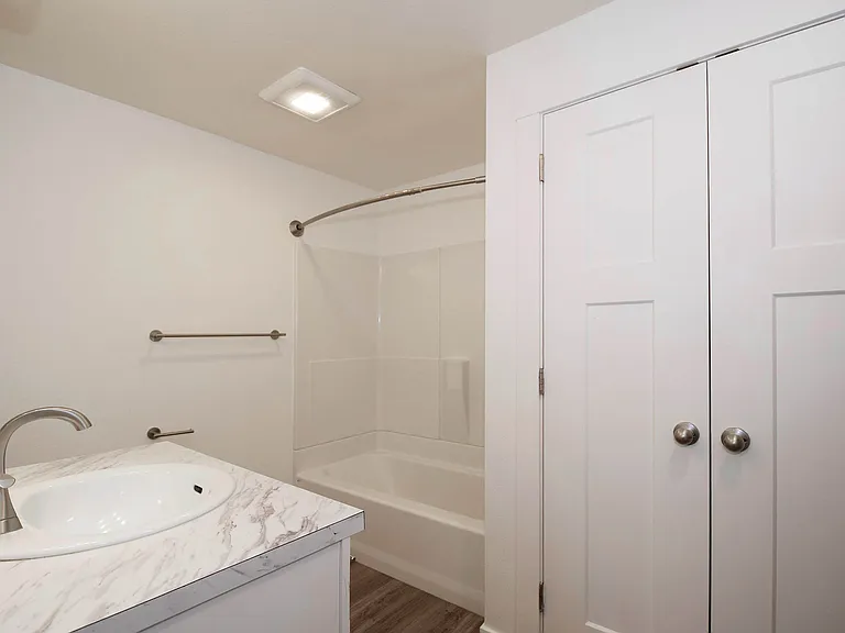 Glen Ridge — Photo 18