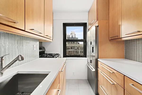 Sold by Compass | media 7