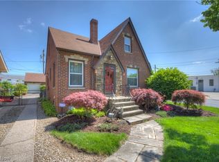 7406 Ridgefield Ave, Cleveland, OH 44129