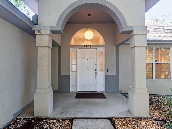 3rd image of 3759 Longchamp Cir