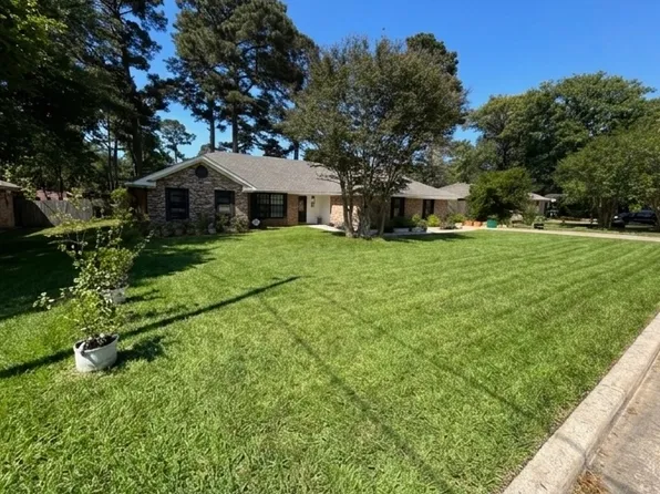 4392 Leaning Oaks, Flint, TX 75762