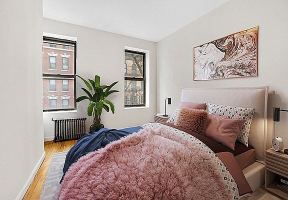 3rd image of 226 E 53rd St APT 4B