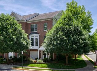4215 Upper Park Dr, Fairfax, VA 22030