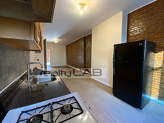 4th image of 791 Flushing Ave APT 2L
