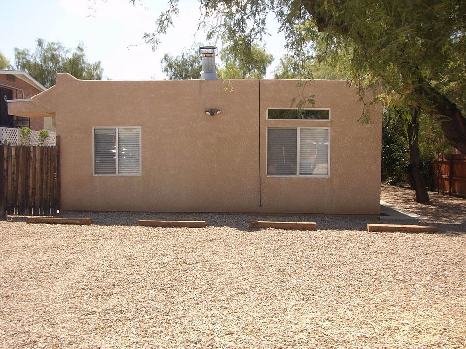 1st image of 2725 N Dodge Blvd #2725