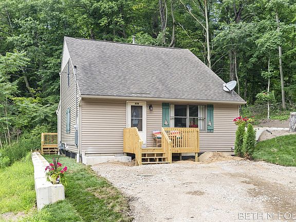 2nd image of 692 Mount Pisgah Blvd