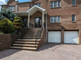 376 Madison Ave, New Milford, NJ