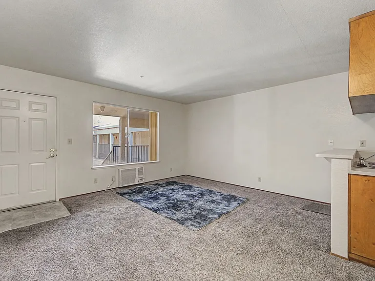 Melton Drive Apartments — Photo 37