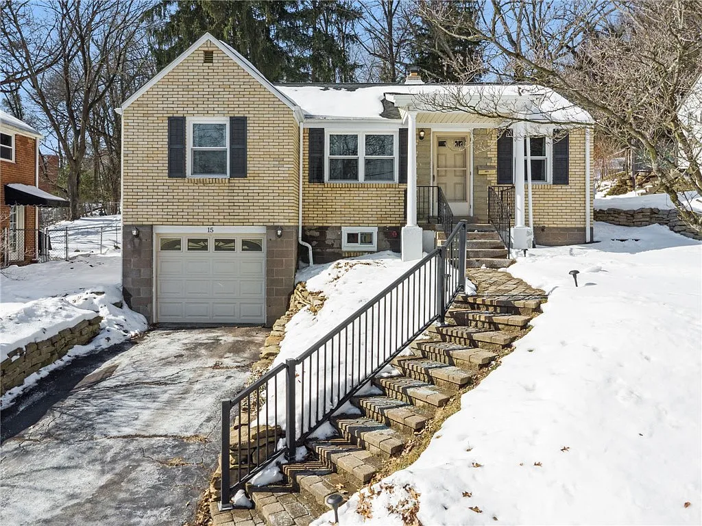 15 Glenview Ave photo 1