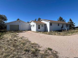 14 Loretta Dr, Wheatland, WY 82201