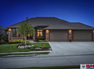 12752 Craig St, Omaha, NE 68142