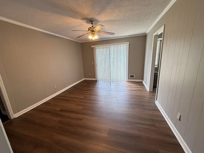 3 bed, 1.5 bath, $1,475 — Photo 3
