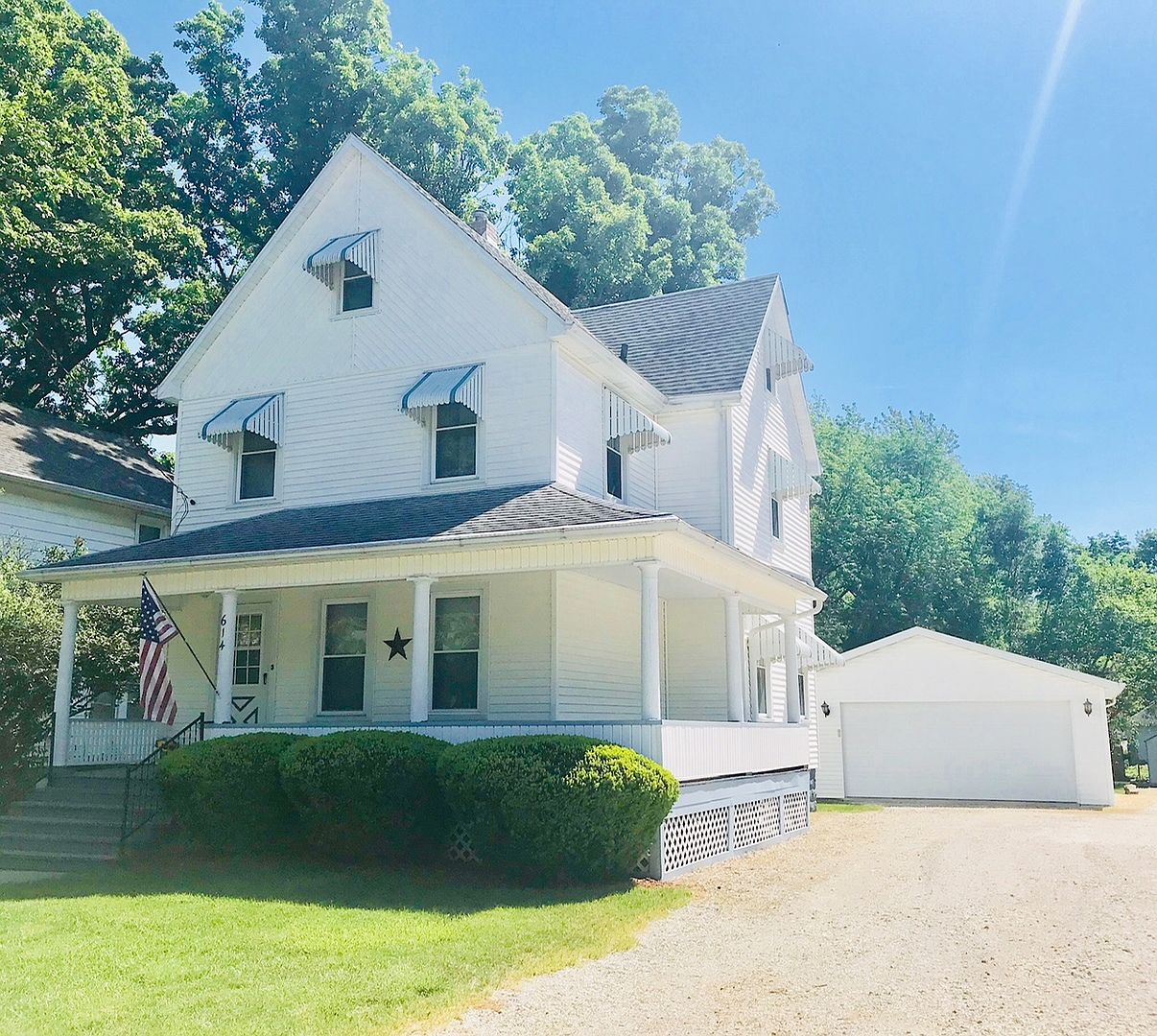 614 S 2nd St, Watseka, IL 60970 Zillow