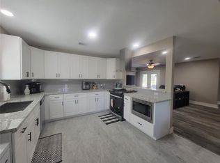 11123 Sherry Ln, Houston, TX 77041
